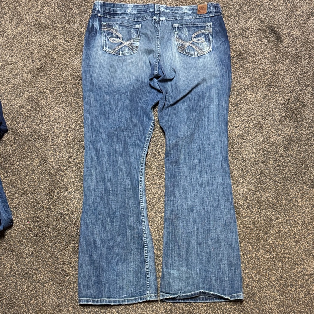 BKE Women's Hannah Stretch Bootcut Jeans 36x33.5 36 Long 18 18W